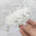 Arranjo Cabelo Noiva Prata Strass Pérola Flor Tecido Branco