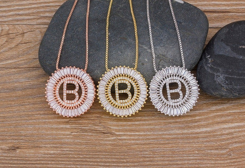 Colar Mandala Letra Pedra Zirconia Prata Semi Joia Grande