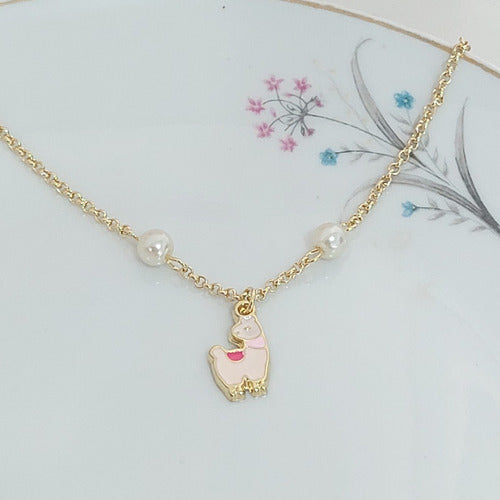 Pulseira Infantil Pingente Lhama Pérola Banhada Ouro 18k