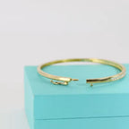 Pulseira Bracelete Dourada Com Pedra Zircônia Festa Semijoia