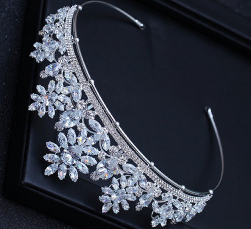 Coroa Tiara Porta Coque Noiva Strass E Zirconia Prata Luxo