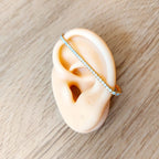 Piercing Fake Transversal Micro Zircônia Folheado Ouro 18k