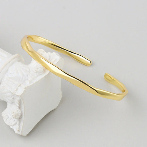 Bracelete Dourado Torcido Folheado Ouro 18k Luxo Classico