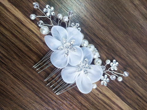 Arranjo Cabelo Noiva Flor Tecido Branco Prata Strass Pérola