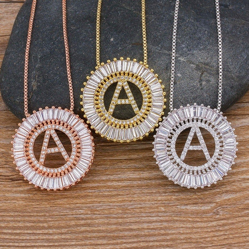 Colar Mandala Letra Pedra Zirconia Prata Semi Joia Grande