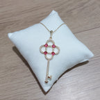 Colar Pingente Chave Pedra Zirconia Dourada Folheado Vermelh
