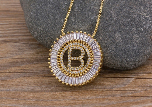 Colar Mandala Letra Pedra Zirconia Prata Semi Joia Grande