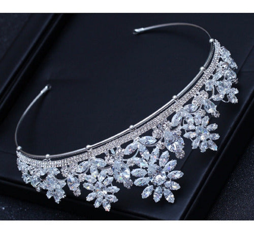 Coroa Tiara Porta Coque Noiva Strass E Zirconia Prata Luxo