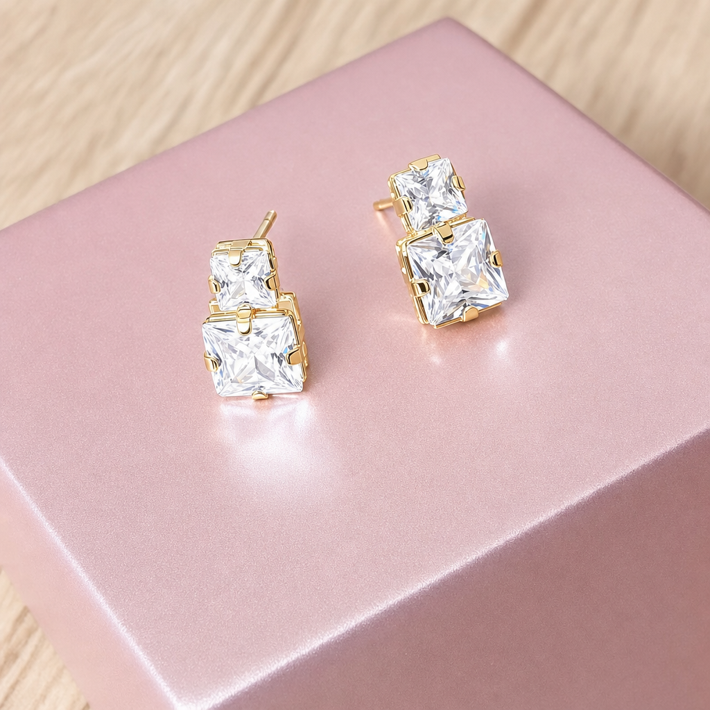 Brinco Zirconia Noiva Dourado Folheado A Ouro 18k Semi Joia Pequeno Quadrado Delicado