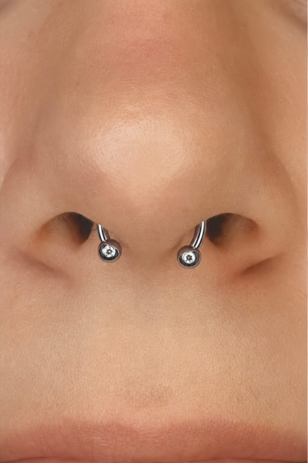Piercing Septo Ferradura Titânio Cartilagem Preto Prata