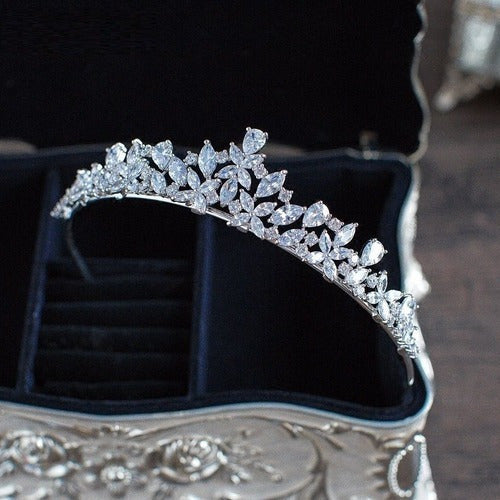 Coroa Tiara Cabelo Noiva Prata Zirconia Princesa Luxo Linda