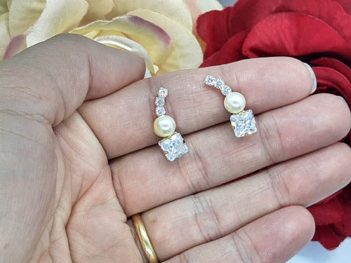 Brinco Ear Cuff Festa Noiva Pedra Zirconia E Perola Dourado