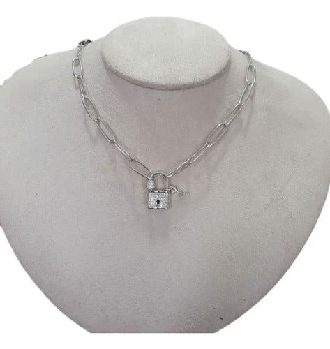 Colar Cadeado Mosquetão Moda Dourado Ou Prata Pedra Zirconia