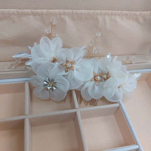 Arranjo Cabelo Noiva Dourado Stras Pérola Flor Tecido Branco