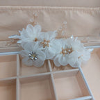 Arranjo Cabelo Noiva Dourado Stras Pérola Flor Tecido Branco