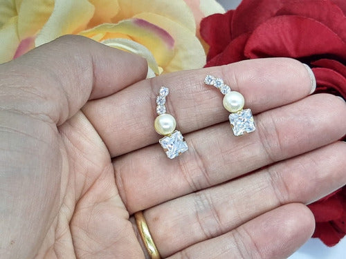 Brinco Ear Cuff Festa Noiva Pedra Zirconia E Perola Dourado