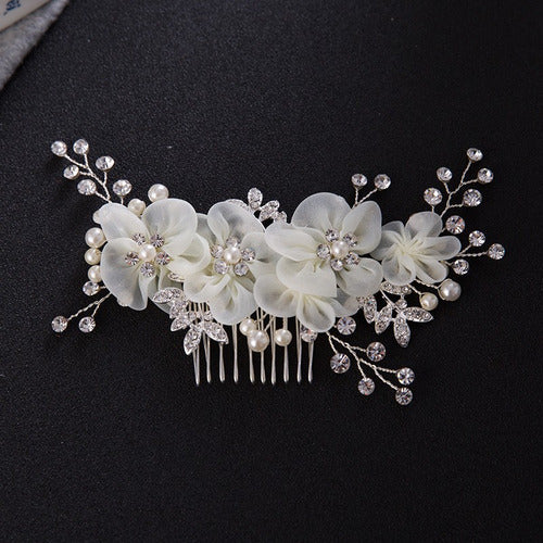 Arranjo Cabelo Noiva Prata Strass Pérola Flor Tecido Branco