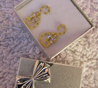 Brinco Dourado Noiva Pedra Zirconia Verde Azul Preto Festa