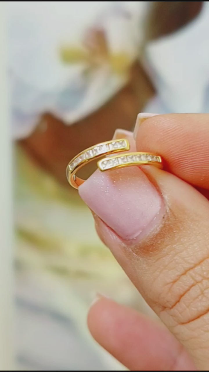 Anel Pedra Zirconia Festa Dourado Ajustável Folheado Delicad