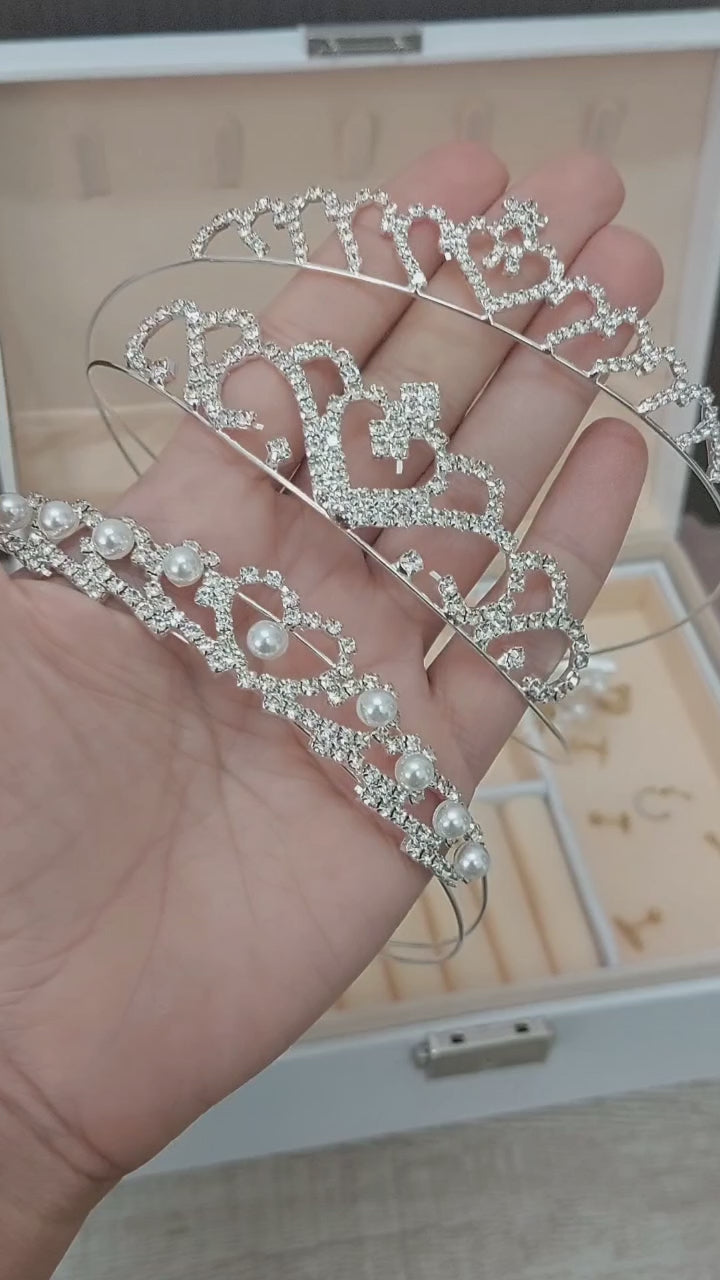 Coroa Tiara Dama Daminha Noiva Strass Pérola Prata Barata